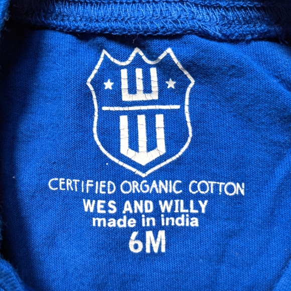 Maple leafs onesie (6 months) - Picture 2 of 2